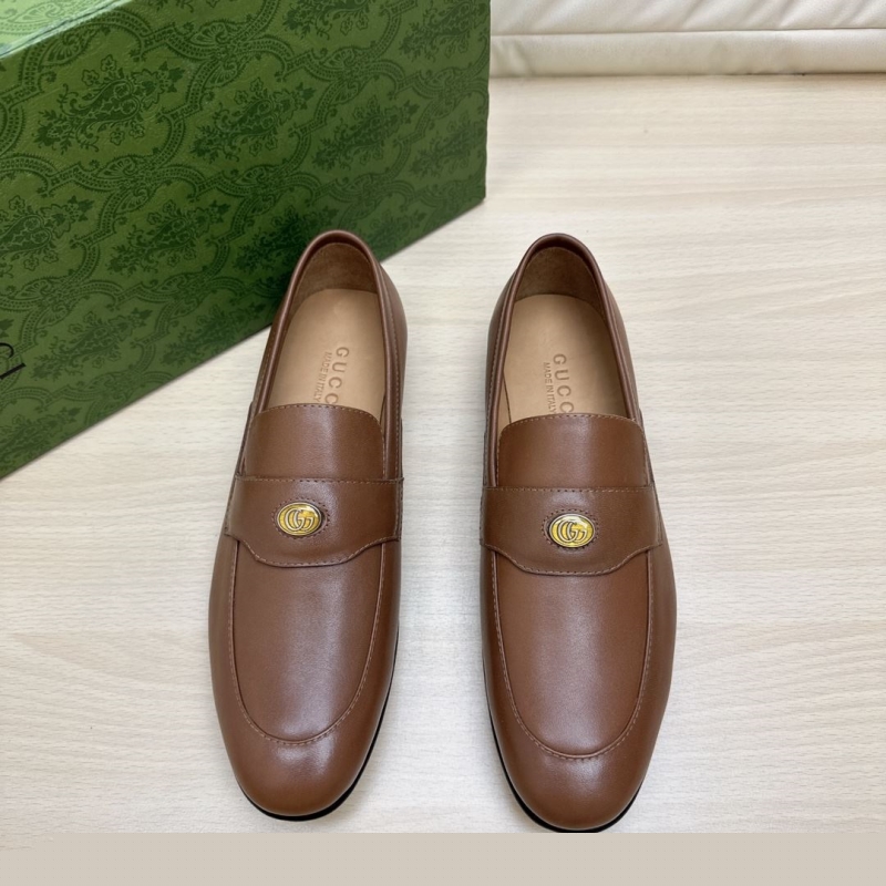 G*u*i leather shoes